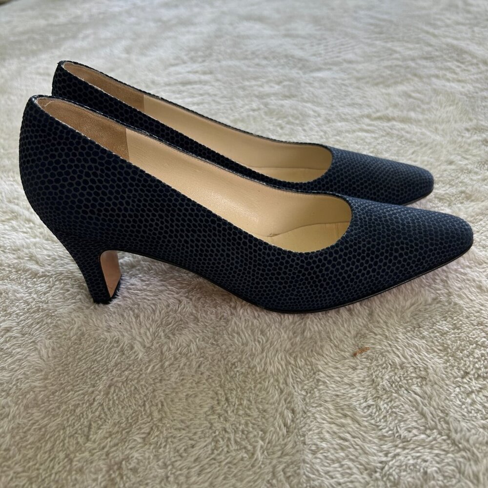 Salvatore Ferragamo Boutique Pumps Womens 6-1/2 B Blue Suede Reptile Textured - Picture 5 of 10